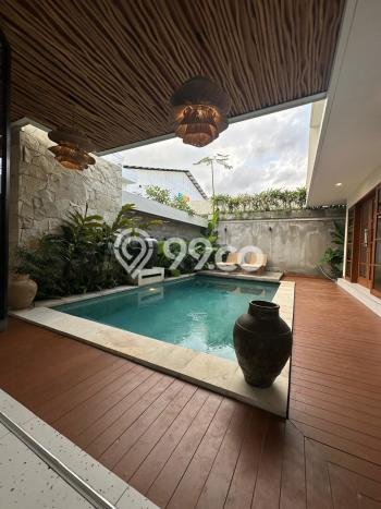FOR SALE! Vila Kawasan , Luas 200m2m², Akses Mudah Pusat Kota FOR SALE! Vila Kawasan , Luas 200m2m², Akses Mudah Pusat Kota