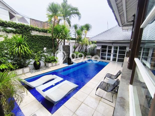 Vila di , Area 475m2m², Lokasi Strategis Vila di , Area 475m2m², Lokasi Strategis