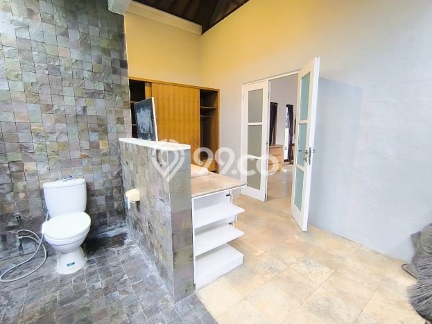 Vila di , Area 475m2m², Lokasi Strategis Vila di , Area 475m2m², Lokasi Strategis