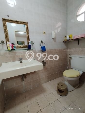 La.999.turun harga, Dijual Rumah Siap Huni Dikota Wisata Cibubur La.999.turun harga, Dijual Rumah Siap Huni Dikota Wisata Cibubur