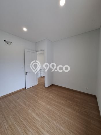 Jual Rumah Mewah Megah Dengan View Cantik di Cibubur, Bogor Jual Rumah Mewah Megah Dengan View Cantik di Cibubur, Bogor