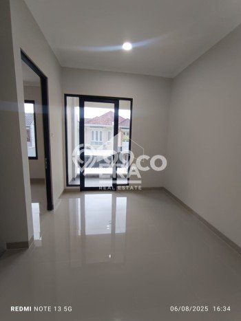 For Sale Rumah 4 Kamar Lokasi Strategis Nyaman dan Strategis di Jatisampurna For Sale Rumah 4 Kamar Lokasi Strategis Nyaman dan Strategis di Jatisampurna