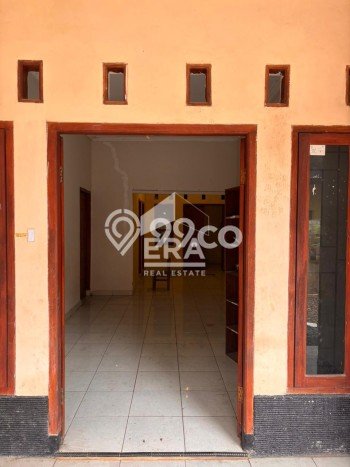 For Sale Rumah 3 Kamar Lokasi Ideal Nyaman dan Strategis di Jatisampurna For Sale Rumah 3 Kamar Lokasi Ideal Nyaman dan Strategis di Jatisampurna