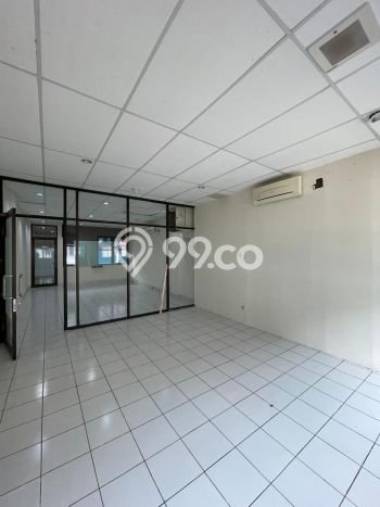 Area Ramai! Ruko Dijual di Kelapa Gading untuk Bisnis Luas Bangunan 250m2 Area Ramai! Ruko Dijual di Kelapa Gading untuk Bisnis Luas Bangunan 250m2