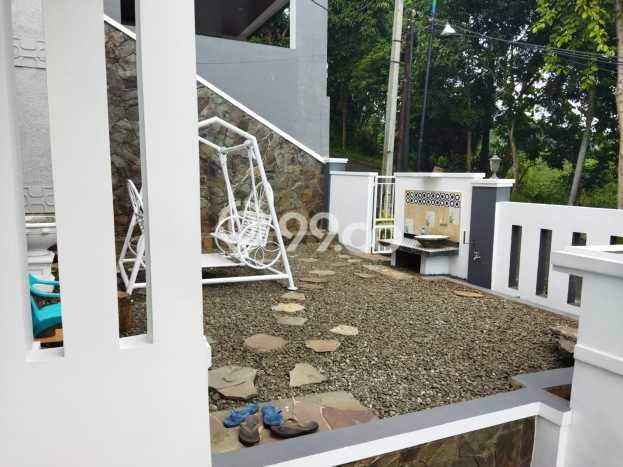 For Sale! Luxury House LT 320m2 Desain Elegan di Cibubur For Sale! Luxury House LT 320m2 Desain Elegan di Cibubur