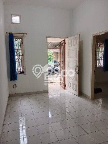 Lokasi strategis! Rumah siap pakai disewakan di Cileungsi LB 60m2 Lokasi strategis! Rumah siap pakai disewakan di Cileungsi LB 60m2