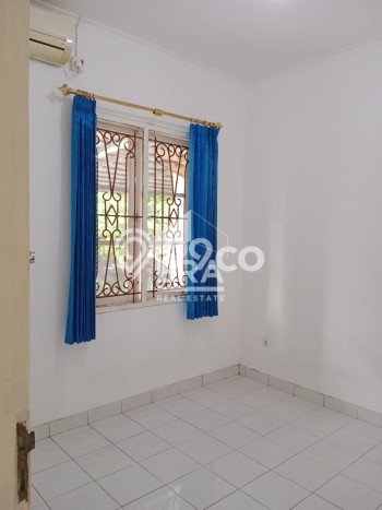 Lokasi strategis! Rumah siap pakai disewakan di Cileungsi LB 60m2 Lokasi strategis! Rumah siap pakai disewakan di Cileungsi LB 60m2