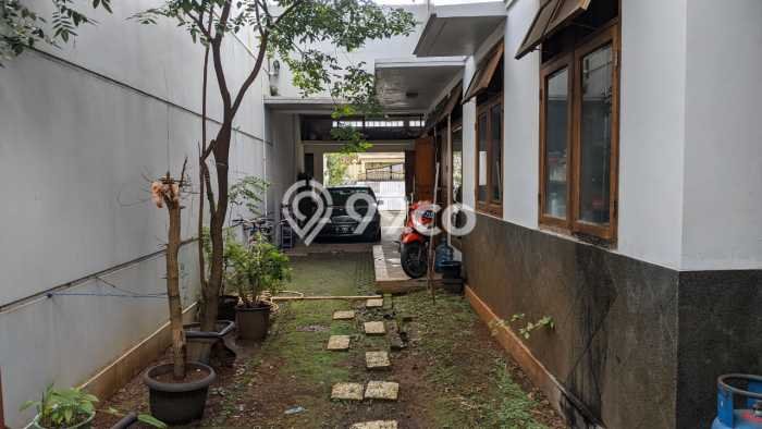 Rumah Mewah Siap Huni LT 515m2 di Cimanggis, Depok Rumah Mewah Siap Huni LT 515m2 di Cimanggis, Depok
