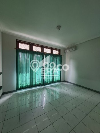 Rumah Mewah LB 200m2 Siap Huni Desain Elegan di Cibubur, Bekasi Rumah Mewah LB 200m2 Siap Huni Desain Elegan di Cibubur, Bekasi