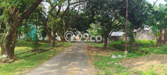Lahan Kosong Dijual di Ciracas, Jakarta Timur, Luas 1800m2 Area Strategis Lahan Kosong Dijual di Ciracas, Jakarta Timur, Luas 1800m2 Area Strategis