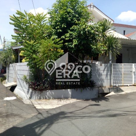 Dijual Rumah Premium dengan Fasilitas Sekitar Komplit di Pasar Minggu, Jakarta Selatan Dijual Rumah Premium dengan Fasilitas Sekitar Komplit di Pasar Minggu, Jakarta Selatan