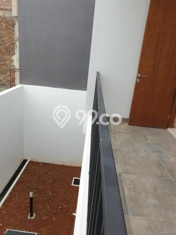 Rumah Kontrakan Jakarta Barat LT 216m2 LB 400m2 Kawasan Metland Puri Rumah Kontrakan Jakarta Barat LT 216m2 LB 400m2 Kawasan Metland Puri