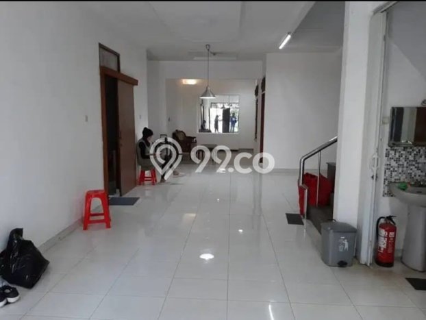 Hot Offer Hunian Premium Ideal dan Luas di Kebon Jeruk, Jakarta Barat Hot Offer Hunian Premium Ideal dan Luas di Kebon Jeruk, Jakarta Barat