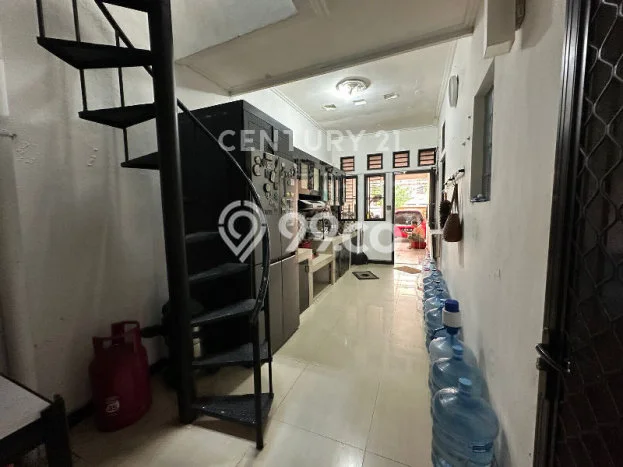 Jual Rumah Luas Megah Dengan View Cantik di Pulogebang, Jakarta Timur Jual Rumah Luas Megah Dengan View Cantik di Pulogebang, Jakarta Timur