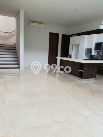 For Sale! Luxury House LT 389m2 Desain Modern di Kemang For Sale! Luxury House LT 389m2 Desain Modern di Kemang