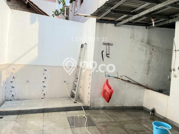 For Sale Rumah 2 Kamar Lokasi Strategis Nyaman dan Strategis di Jagakarsa For Sale Rumah 2 Kamar Lokasi Strategis Nyaman dan Strategis di Jagakarsa