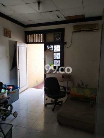 Hunian Elit LB 320m2 Siap Pakai Desain Elegan di Rawamangun, Jakarta Timur Hunian Elit LB 320m2 Siap Pakai Desain Elegan di Rawamangun, Jakarta Timur