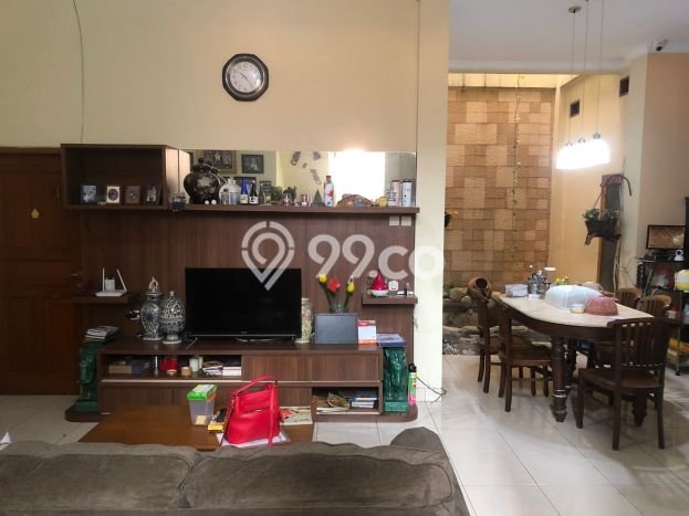 Rumah Elit LB 200m2 Siap Huni Desain Elegan di Rawamangun, Jakarta Timur Rumah Elit LB 200m2 Siap Huni Desain Elegan di Rawamangun, Jakarta Timur