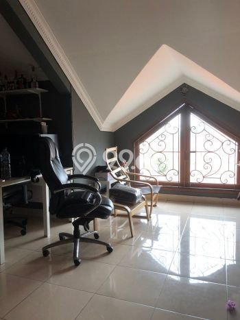 Rumah Elit LB 200m2 Siap Huni Desain Elegan di Rawamangun, Jakarta Timur Rumah Elit LB 200m2 Siap Huni Desain Elegan di Rawamangun, Jakarta Timur