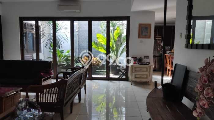 Rumah Eksklusif Dijual LT 261m2 di Cempaka Putih, Jakarta Pusat Rumah Eksklusif Dijual LT 261m2 di Cempaka Putih, Jakarta Pusat