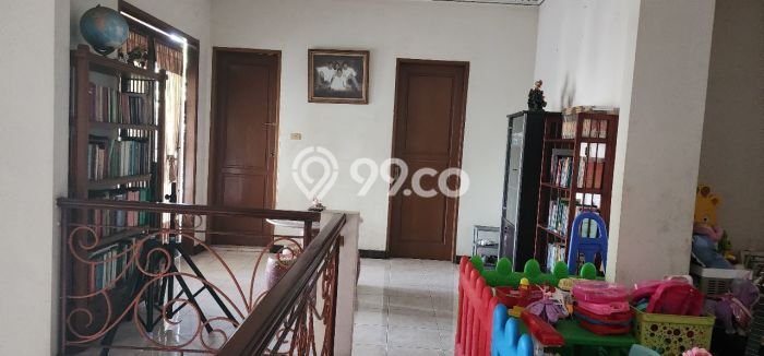 Jual Rumah Luas Elegan Dengan View Eksklusif di Jatiwarna, Bekasi Jual Rumah Luas Elegan Dengan View Eksklusif di Jatiwarna, Bekasi