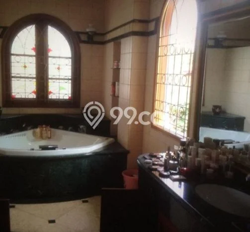 Rumah Elit Modern Siap Huni di Permata Hijau Jakarta Selatan Rumah Elit Modern Siap Huni di Permata Hijau Jakarta Selatan