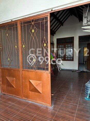 Dijual Rumah Luas Megah Dengan View Eksklusif di Rawamangun, Jakarta Timur Dijual Rumah Luas Megah Dengan View Eksklusif di Rawamangun, Jakarta Timur