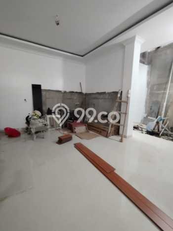 Rumah Mewah LB 200m2 Siap Pakai Desain Elegan di Kayu Putih, Jakarta Timur Rumah Mewah LB 200m2 Siap Pakai Desain Elegan di Kayu Putih, Jakarta Timur