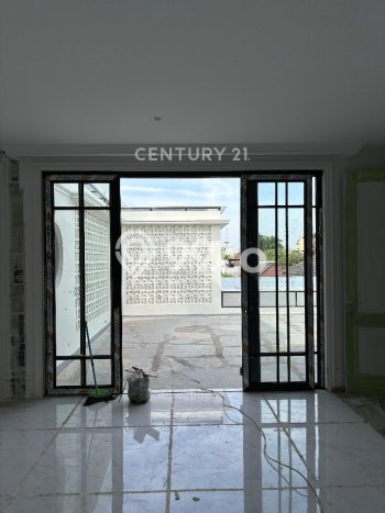 Rumah Mewah Siap Huni LT 183m2 di Cempaka Putih, Jakarta Pusat Rumah Mewah Siap Huni LT 183m2 di Cempaka Putih, Jakarta Pusat