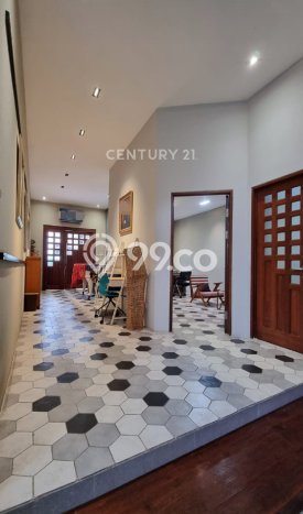 Siap Huni Rumah Mewah 4 Kamar di Kebayoran Baru Dekat ke Mana Saja Siap Huni Rumah Mewah 4 Kamar di Kebayoran Baru Dekat ke Mana Saja