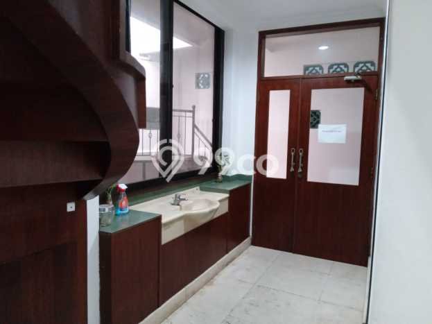 Sewa Rumah Modern di Menteng Harga Rp 750 Juta/ Tahun Sewa Rumah Modern di Menteng Harga Rp 750 Juta/ Tahun