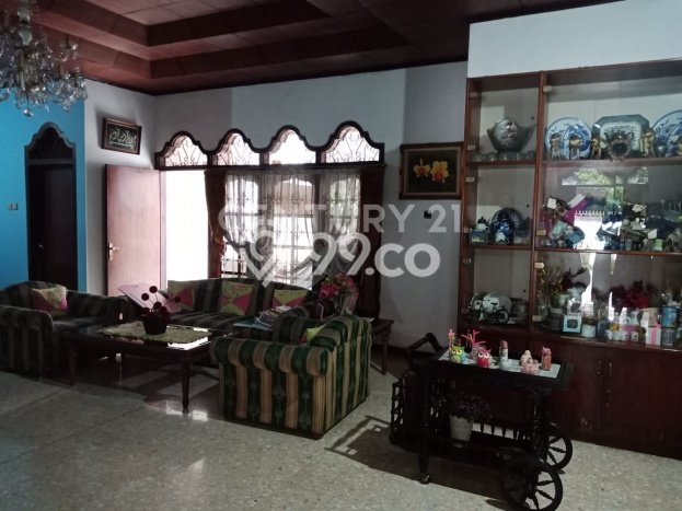 Rumah Elit LB 190m2 Siap Huni Desain Elegan di Klender, Jakarta Timur Rumah Elit LB 190m2 Siap Huni Desain Elegan di Klender, Jakarta Timur