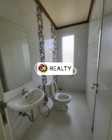 HARGA SPESIAL! Rumah kawasan Cakung, Dekat Fasilitas, 3 KM, Luas 102m² LB 150m² HARGA SPESIAL! Rumah kawasan Cakung, Dekat Fasilitas, 3 KM, Luas 102m² LB 150m²