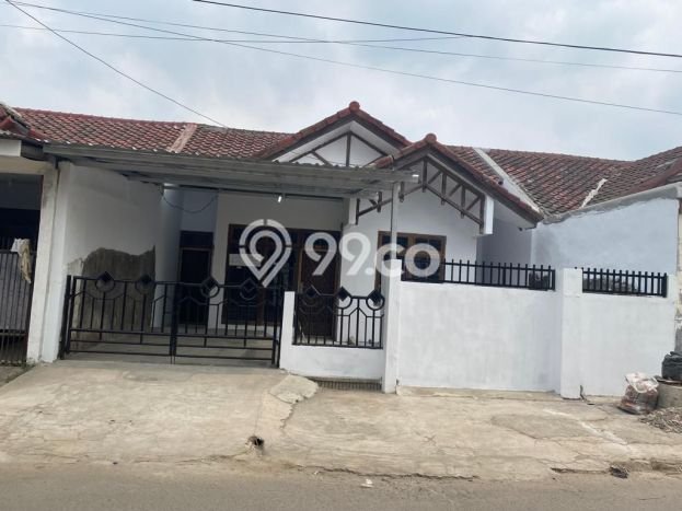 Rumah Terawat area , Bekasi, LT 162m2m², LB 75m2m² Rumah Terawat area , Bekasi, LT 162m2m², LB 75m2m²