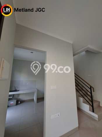 Rumah Modern 2 Kamar LT 66m2 di Summarecon Crown Gading Rumah Modern 2 Kamar LT 66m2 di Summarecon Crown Gading