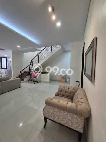 For Sale! Luxury House LT 160m2 Desain Elegan di Lebak Bulus For Sale! Luxury House LT 160m2 Desain Elegan di Lebak Bulus
