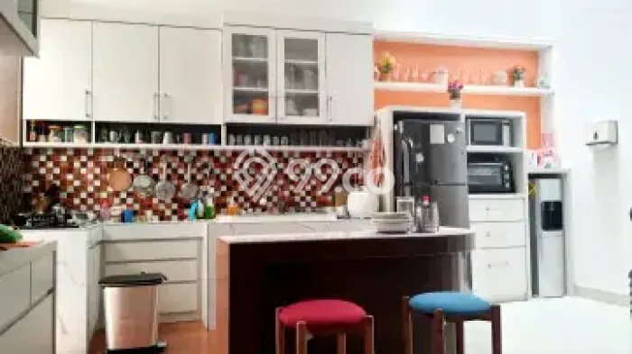 Dijual Cepat Rumah Favorit Siap Huni LB 180m2 di Ciracas, Jakarta Timur Dijual Cepat Rumah Favorit Siap Huni LB 180m2 di Ciracas, Jakarta Timur