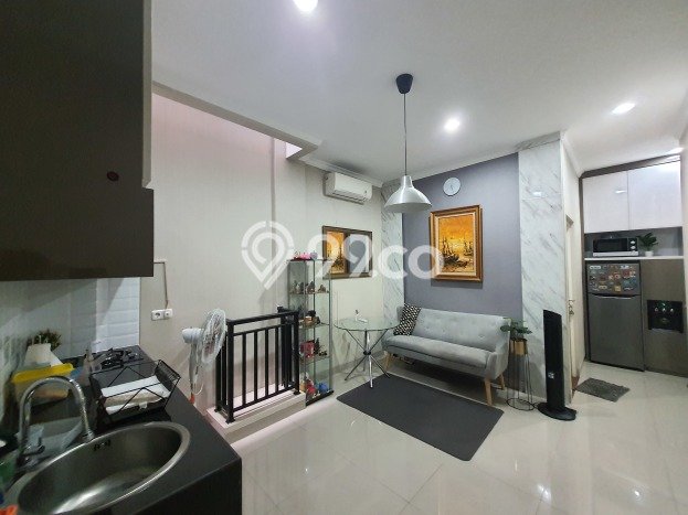 Dijual Rumah Luas Elegan Dengan View Cantik di Jelambar, Jakarta Barat Dijual Rumah Luas Elegan Dengan View Cantik di Jelambar, Jakarta Barat