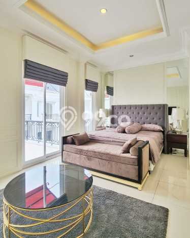 Hunian Elit LB 369m2 Siap Pakai Desain Elegan di Fatmawati, Jakarta Selatan Hunian Elit LB 369m2 Siap Pakai Desain Elegan di Fatmawati, Jakarta Selatan