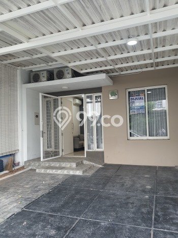 Rumah Elit Modern Tanpa Renovasi di Green Lake City Jakarta Barat Rumah Elit Modern Tanpa Renovasi di Green Lake City Jakarta Barat