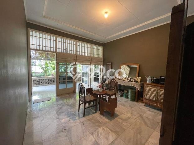 Ready to Use! Luxury House LT 500m2 Desain Elegan di Pondok Labu Ready to Use! Luxury House LT 500m2 Desain Elegan di Pondok Labu