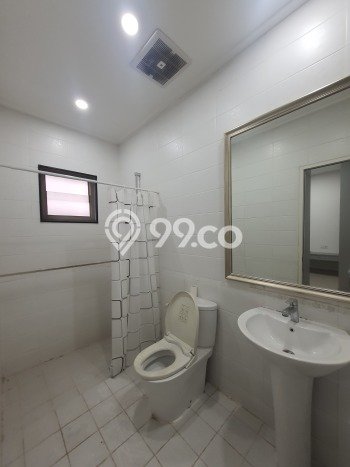 Rumah Elit Modern Tanpa Renovasi di Green Lake City Jakarta Barat Rumah Elit Modern Tanpa Renovasi di Green Lake City Jakarta Barat