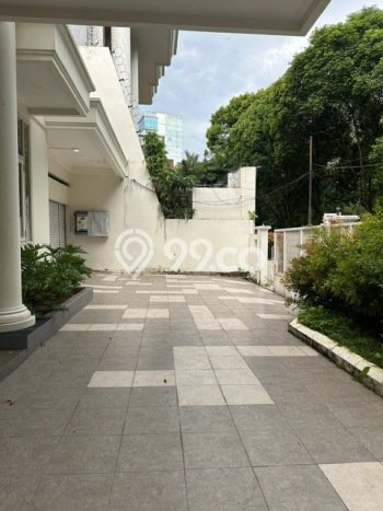 Ready to Use! Luxury House LT 1225m2 Desain Modern di Pondok Indah Ready to Use! Luxury House LT 1225m2 Desain Modern di Pondok Indah