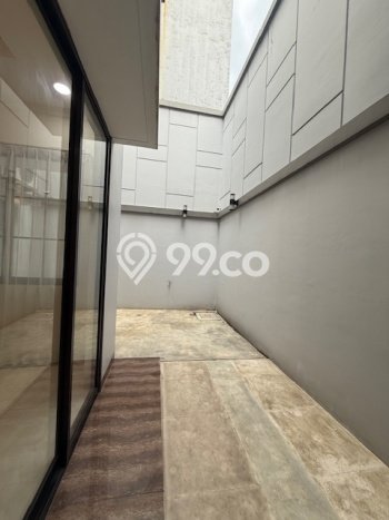 Hunian Elit LB 300m2 Siap Huni Desain Elegan di Green Lake City, Jakarta Barat Hunian Elit LB 300m2 Siap Huni Desain Elegan di Green Lake City, Jakarta Barat