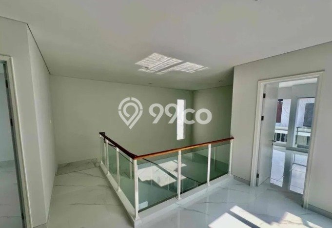 Rumah Elit Modern Siap Huni di Gading Serpong Tangerang Rumah Elit Modern Siap Huni di Gading Serpong Tangerang