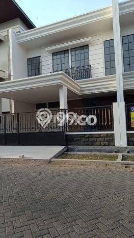 Rumah Nyaman area , Surabaya, Luas 186m2m² LB 350m2m² Rumah Nyaman area , Surabaya, Luas 186m2m² LB 350m2m²