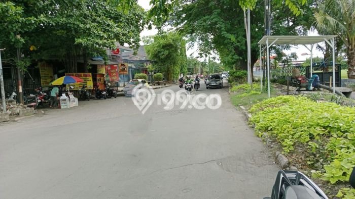 Tanah Disewa Strategis di Surabaya Luas 447m2 Tanah Disewa Strategis di Surabaya Luas 447m2
