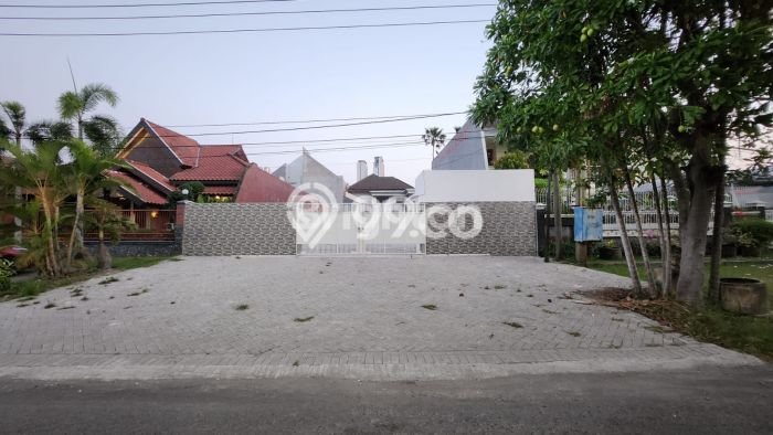 Lahan Dijual Lokasi Strategis di Surabaya dengan Luas 600m2 Lahan Dijual Lokasi Strategis di Surabaya dengan Luas 600m2