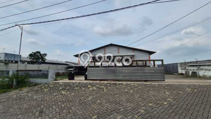 Gudang Usaha Dijual di Waru Sidoarjo LT 4586m2 & LB 2222m2 Gudang Usaha Dijual di Waru Sidoarjo LT 4586m2 & LB 2222m2