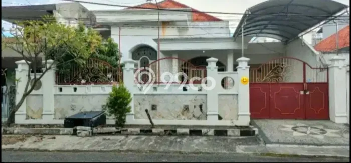 Disewakan Rumah Murah di Manyar Surabaya Punya 4 KT Disewakan Rumah Murah di Manyar Surabaya Punya 4 KT